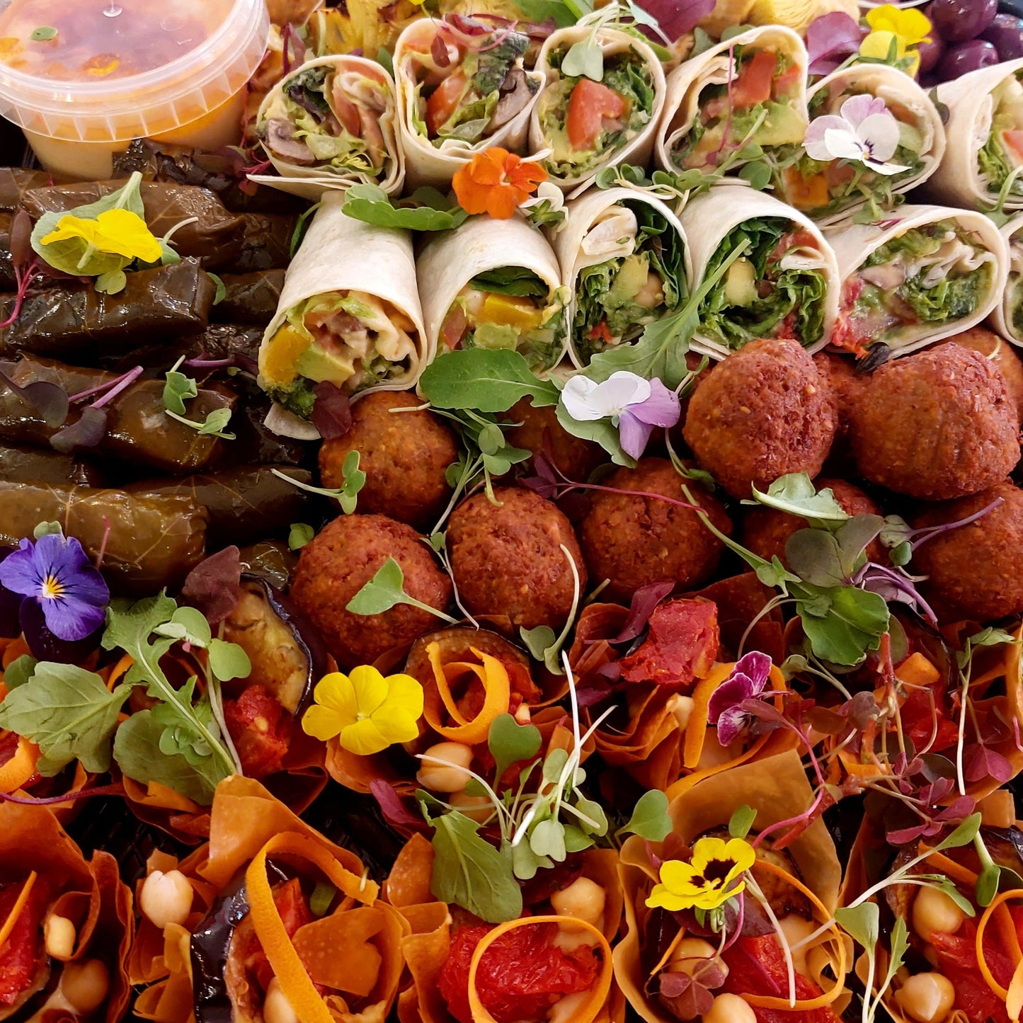 Vegan meze platter V