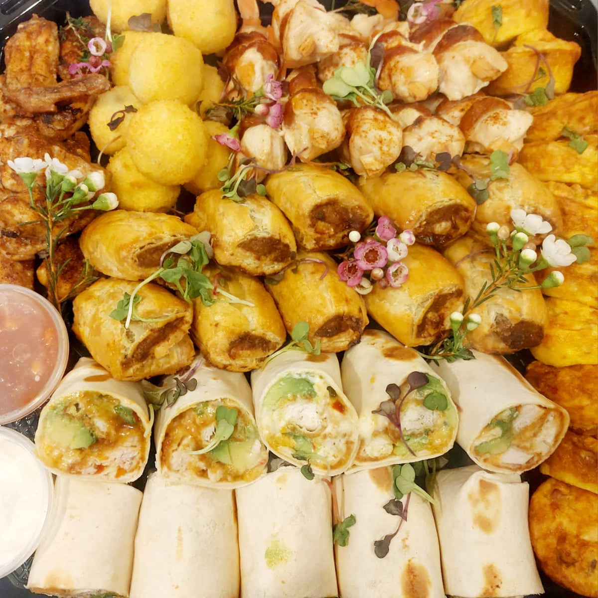 Hot n spicy chicken wraps
Chicken chorizo prawn kebabs
Tex mex wings
Chorizo cheddar potato frittatas
Beef empanadas
Bacon jalapeno croquettes
Corn salsa & yoghurt mayo